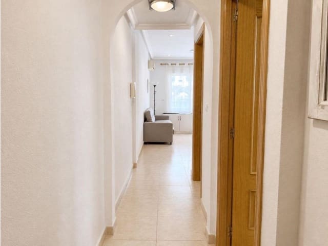 1 makuuhuone Huoneisto myytävänä paikassa Antonio Machado, Torrevieja mukana uima-altaan - 158 900 € (Ref: 10171467)