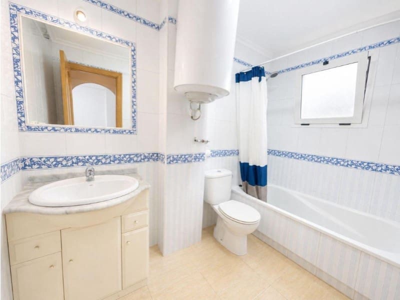 1 makuuhuone Huoneisto myytävänä paikassa Torrevieja mukana uima-altaan - 158 900 € (Ref: 10171467)