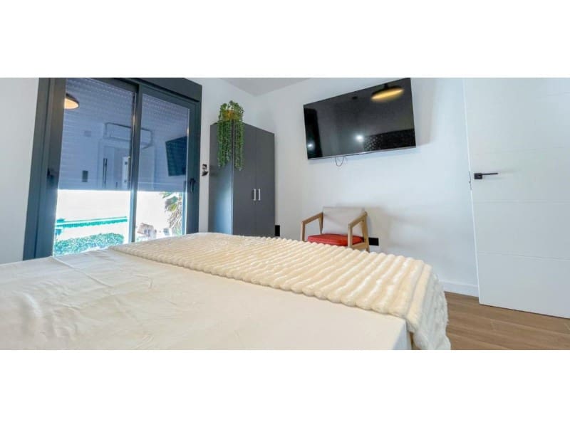 3 Zimmer Doppelhaus zu verkaufen in Torrevieja mit Pool - 539.000 € (Ref: 10171477)