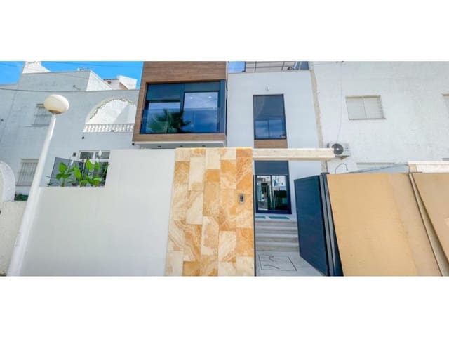 3 Zimmer Doppelhaus zu verkaufen in Nueva Torrevieja, Torrevieja mit Pool - 539.000 € (Ref: 10171477)