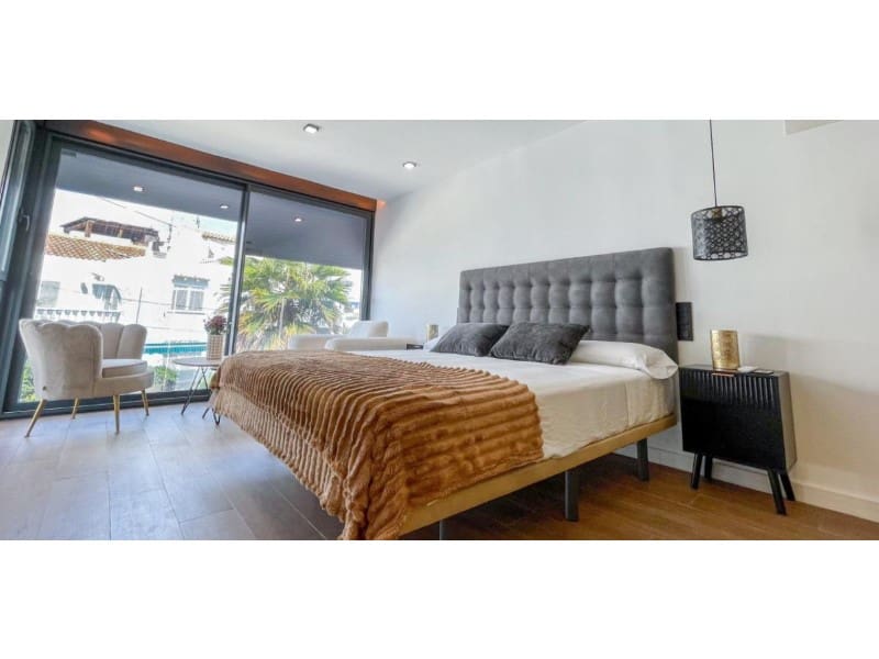 3 Zimmer Doppelhaus zu verkaufen in Torrevieja mit Pool - 539.000 € (Ref: 10171477)