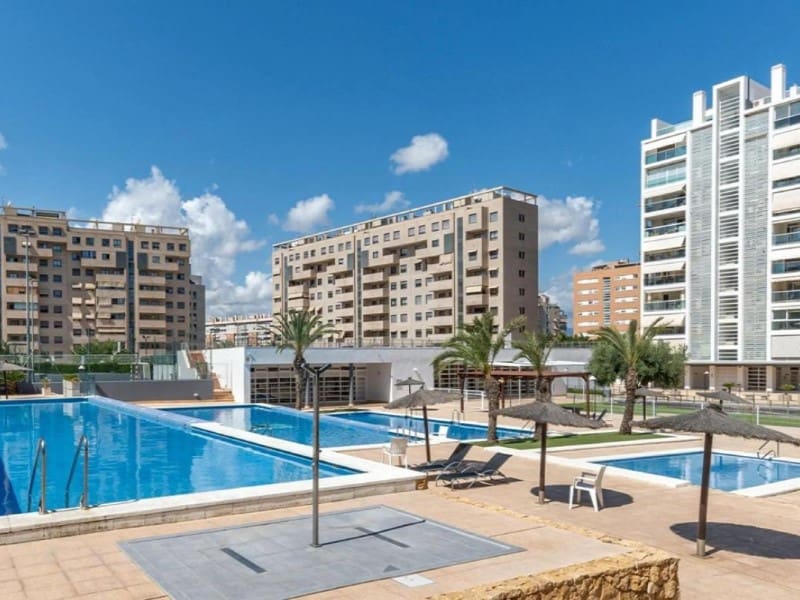 5 soveværelse Lejlighed til salg i Playa de San Juan med swimmingpool garage - € 990.000 (Ref: 10171479)