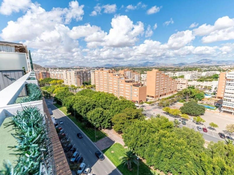 5 soveværelse Lejlighed til salg i Playa de San Juan med swimmingpool garage - € 990.000 (Ref: 10171479)