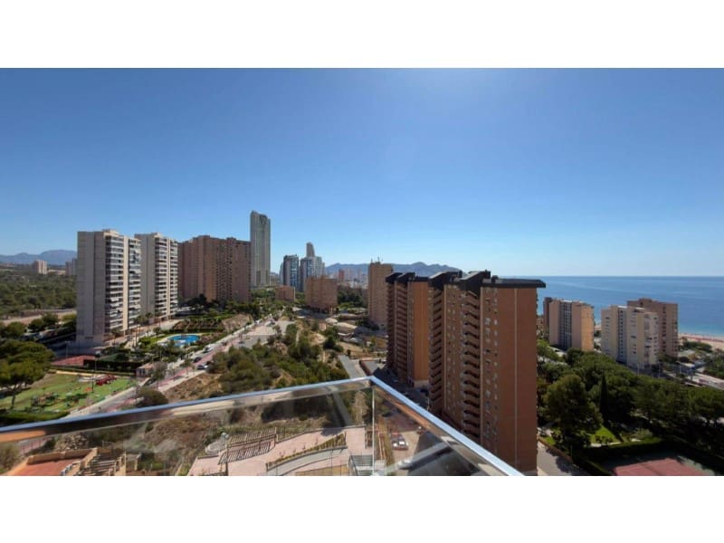 3 quarto Apartamento para venda em Benidorm com piscina garagem - 745 000 € (Ref: 10171480)