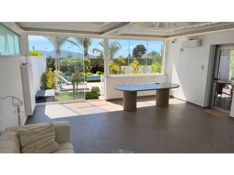 4 soverom Villa til salgs i La Nucia med svømmebasseng - € 854 000 (Ref: 10171481)