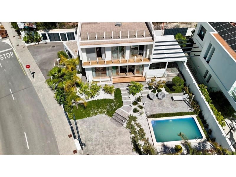 4 soverom Villa til salgs i La Nucia med svømmebasseng - € 854 000 (Ref: 10171481)