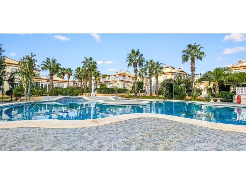 2 sovrum Lägenhet till salu i Torrevieja med pool - 175 000 € (Ref: 10173733)