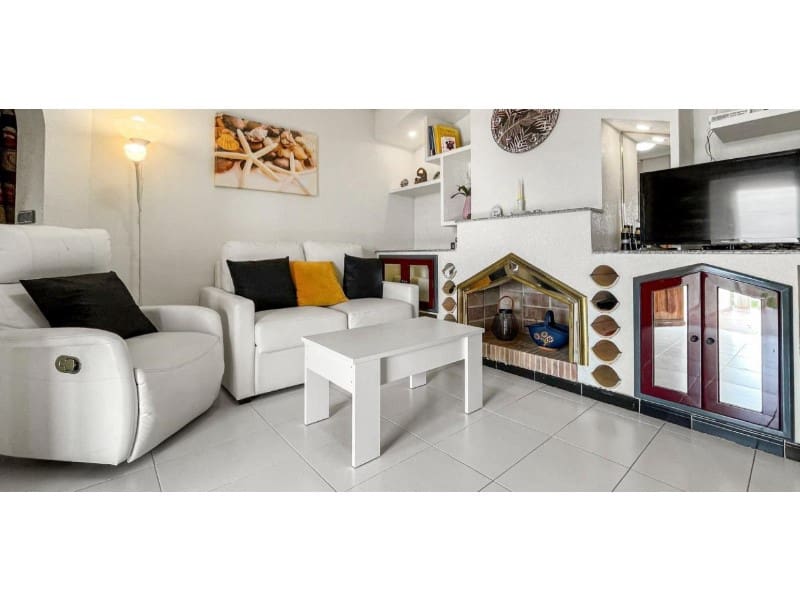 2 sovrum Lägenhet till salu i Torrevieja med pool - 175 000 € (Ref: 10173733)