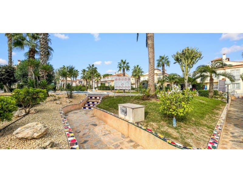 2 sovrum Lägenhet till salu i Torrevieja med pool - 175 000 € (Ref: 10173733)