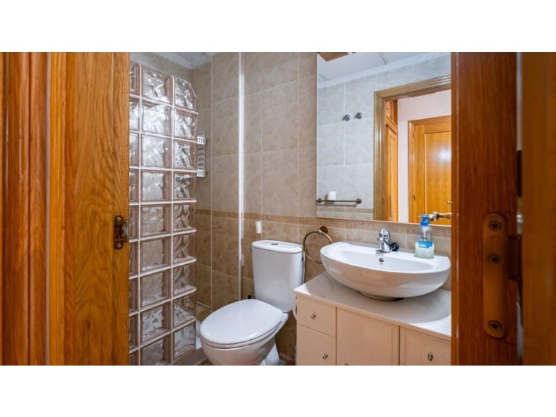 Apartamento de 2 habitaciones en Orihuela en venta con piscina garaje - 209.000 € (Ref: 10174554)