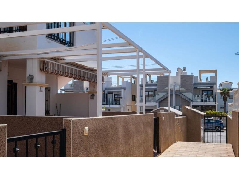 Apartamento de 2 habitaciones en Orihuela en venta con piscina garaje - 209.000 € (Ref: 10174554)