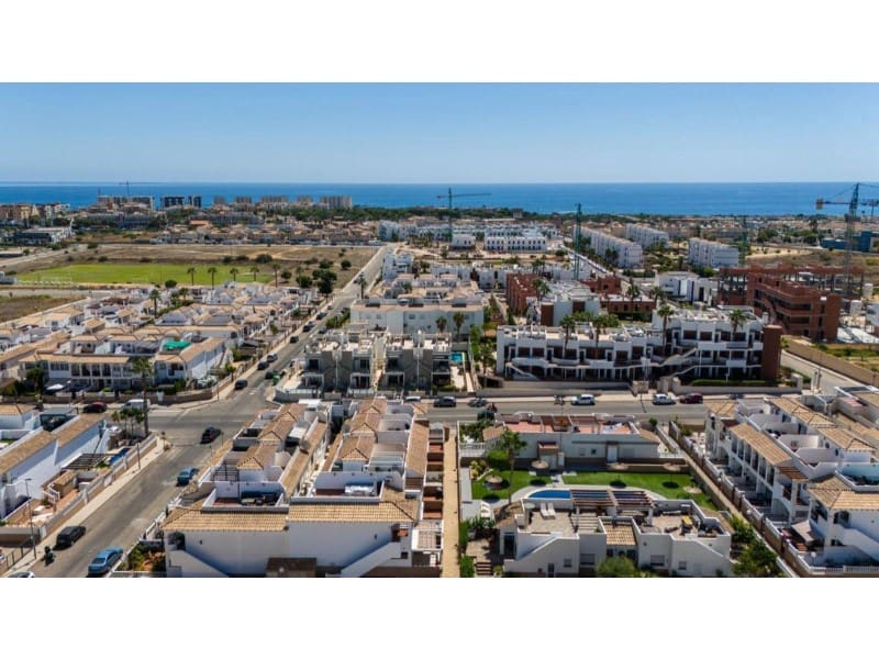 Apartamento de 2 habitaciones en Orihuela en venta con piscina garaje - 209.000 € (Ref: 10174554)