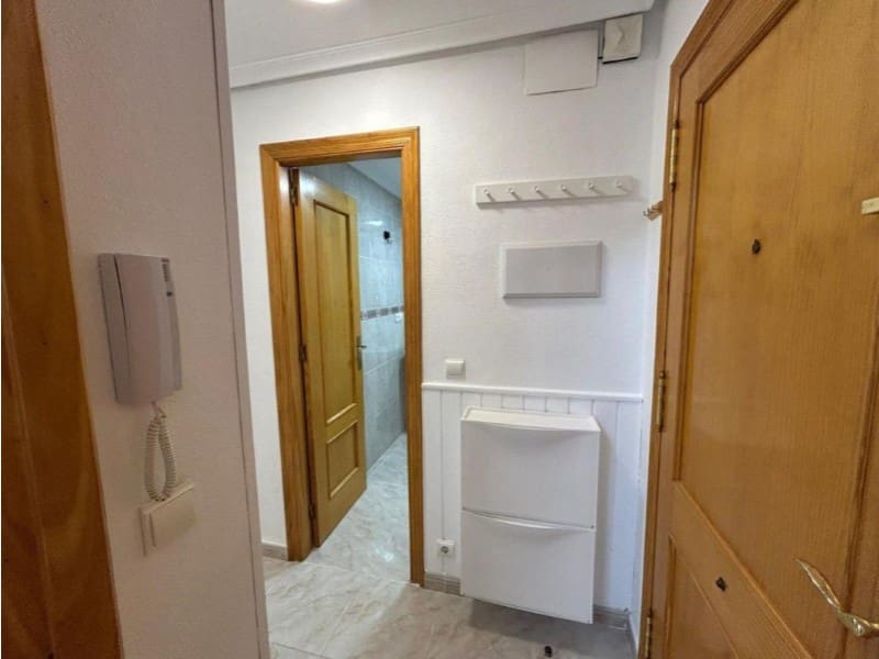 Apartamento de 2 habitaciones en Torrevieja en venta - 193.000 € (Ref: 10174559)