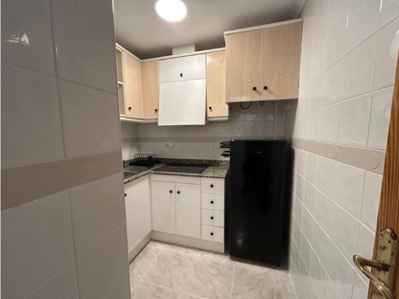 Apartamento de 2 habitaciones en Torrevieja en venta - 193.000 € (Ref: 10174559)