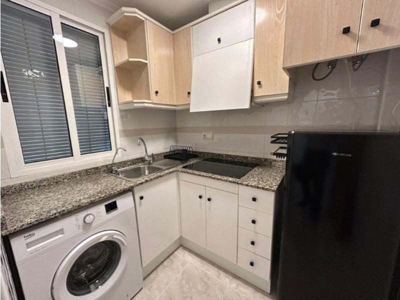 Apartamento de 2 habitaciones en Torrevieja en venta - 193.000 € (Ref: 10174559)