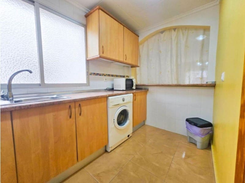 Apartamento de 3 habitaciones en Torrevieja en venta - 155.000 € (Ref: 10174560)