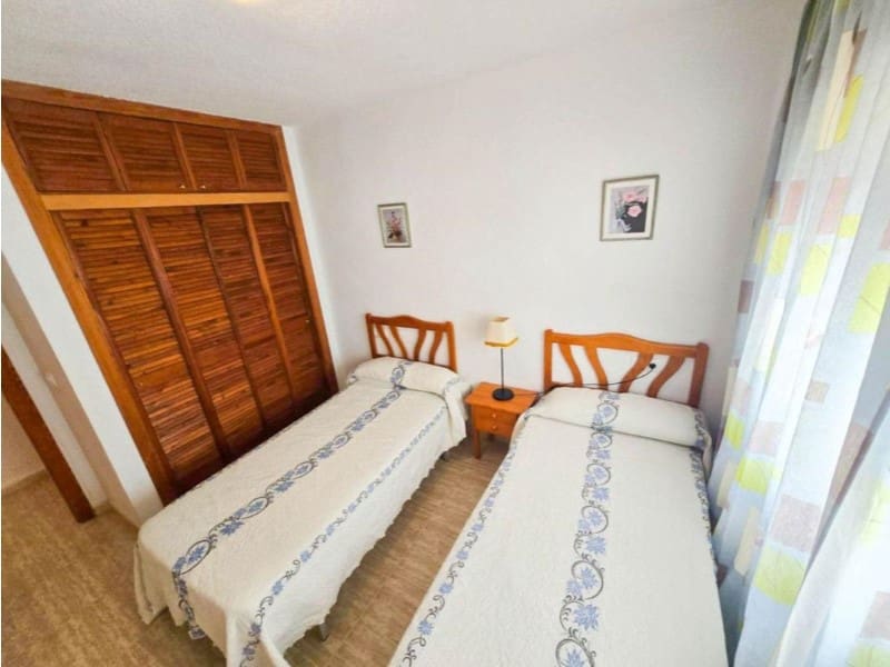 Apartamento de 3 habitaciones en Torrevieja en venta - 155.000 € (Ref: 10174560)