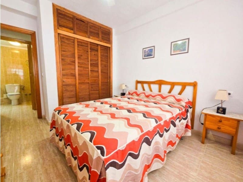 Apartamento de 3 habitaciones en Torrevieja en venta - 155.000 € (Ref: 10174560)