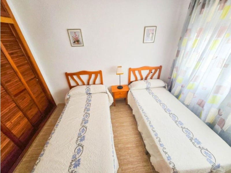 Apartamento de 3 habitaciones en Torrevieja en venta - 155.000 € (Ref: 10174560)
