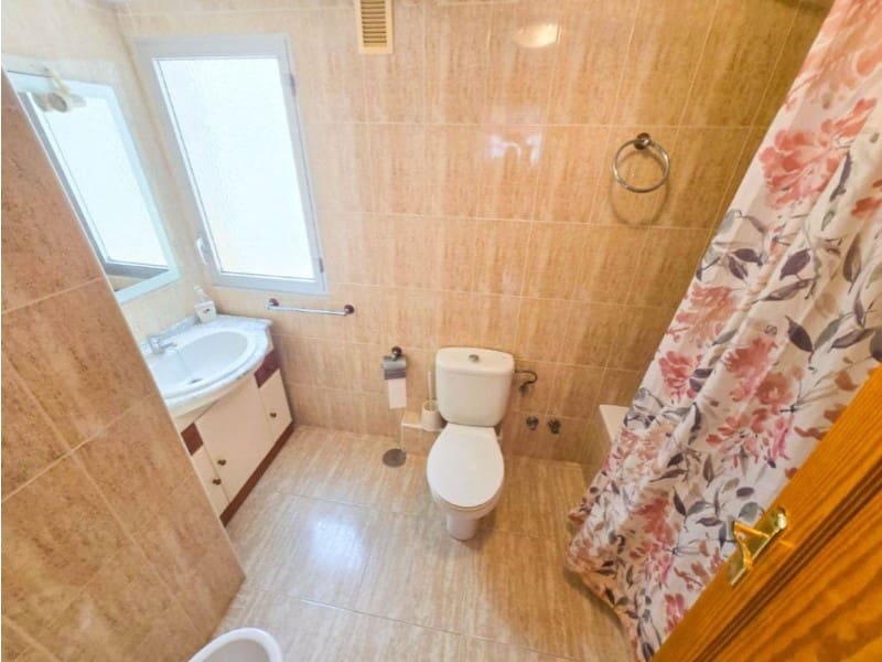 Apartamento de 3 habitaciones en Torrevieja en venta - 155.000 € (Ref: 10174560)