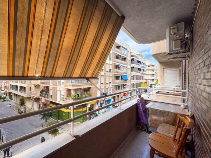 3 soveværelse Lejlighed til salg i Torrevieja - € 160.000 (Ref: 10174561)