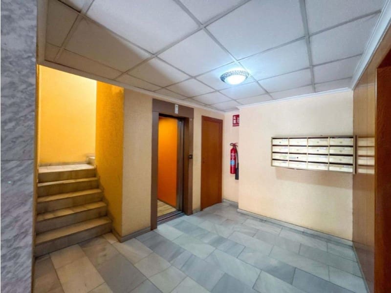 3 soveværelse Lejlighed til salg i Torrevieja - € 160.000 (Ref: 10174561)
