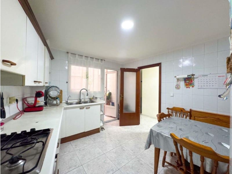 3 soveværelse Lejlighed til salg i Torrevieja - € 160.000 (Ref: 10174561)