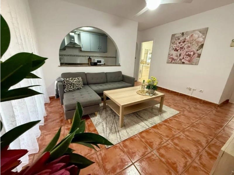 Apartamento de 2 habitaciones en Torrevieja en venta - 154.900 € (Ref: 10174582)