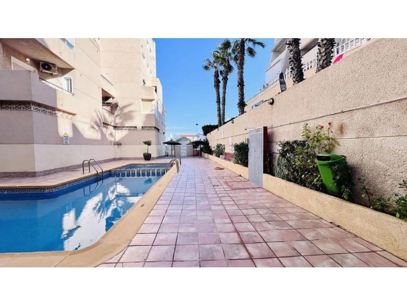 2 Zimmer Apartment zu verkaufen in Cabo Cervera mit Pool - 147.000 € (Ref: 10174584)