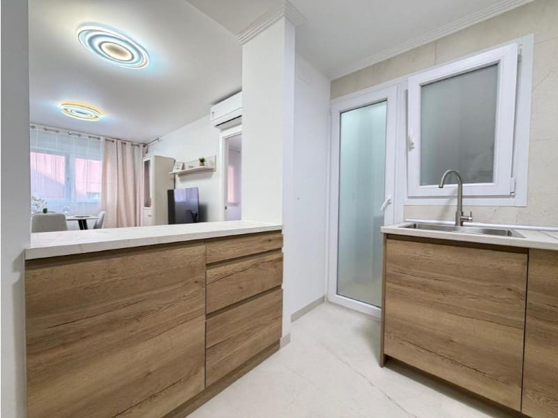 2 Zimmer Apartment zu verkaufen in Torrevieja mit Pool - 169.900 € (Ref: 10177078)