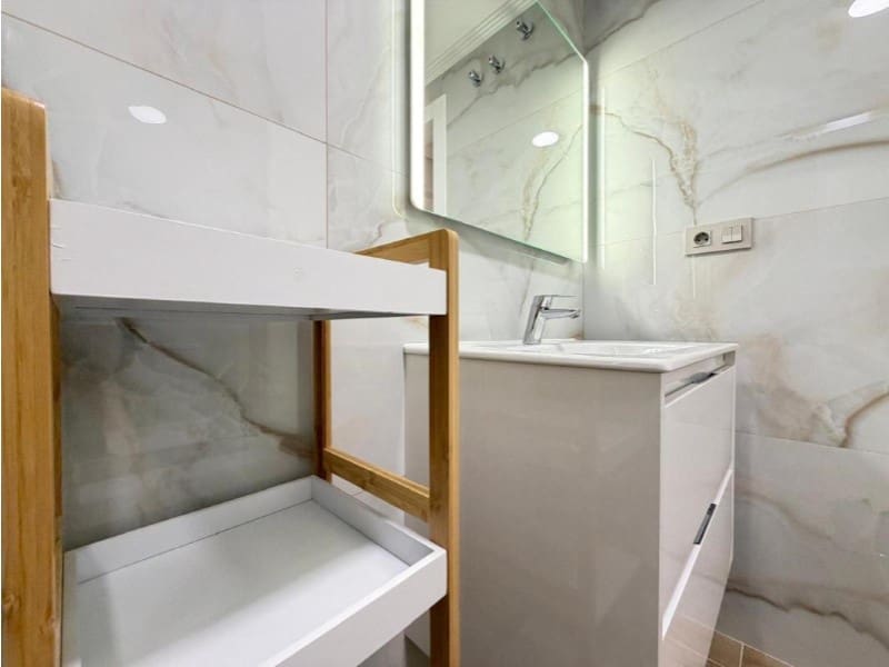 2 Zimmer Apartment zu verkaufen in Torrevieja mit Pool - 169.900 € (Ref: 10177078)