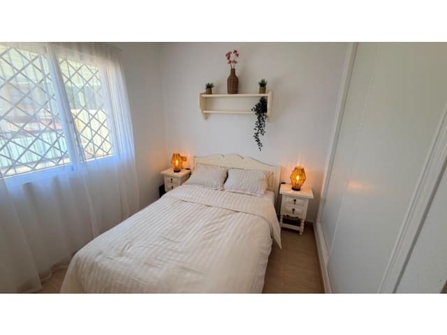 Pareado de 2 habitaciones en Los Montesinos en venta con piscina garaje - 168.000 € (Ref: 10177081)