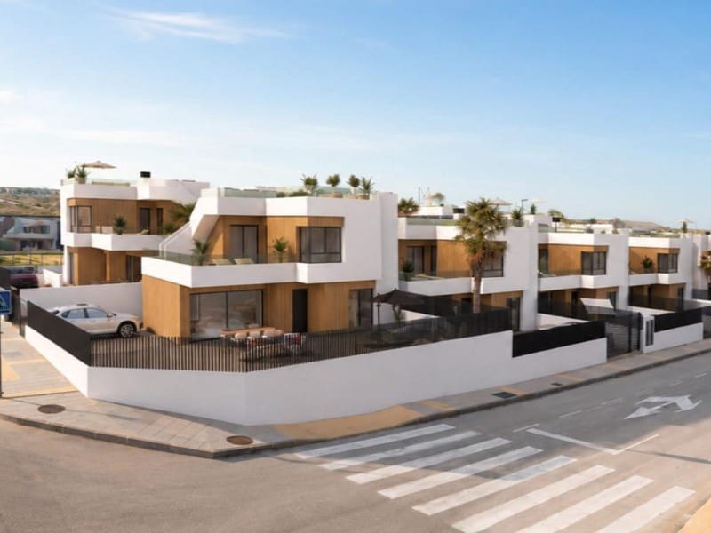 3 sovrum Semi-fristående Villa till salu i Orihuela med pool - 570 000 € (Ref: 10177083)