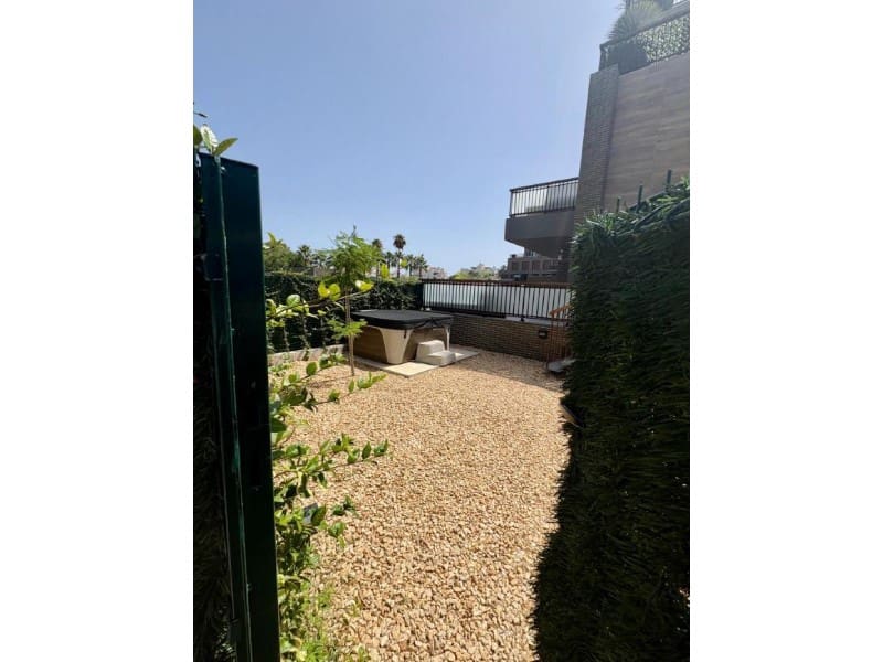 1 soverom Leilighet til salgs i Denia med svømmebasseng garasje - € 370 000 (Ref: 10177084)