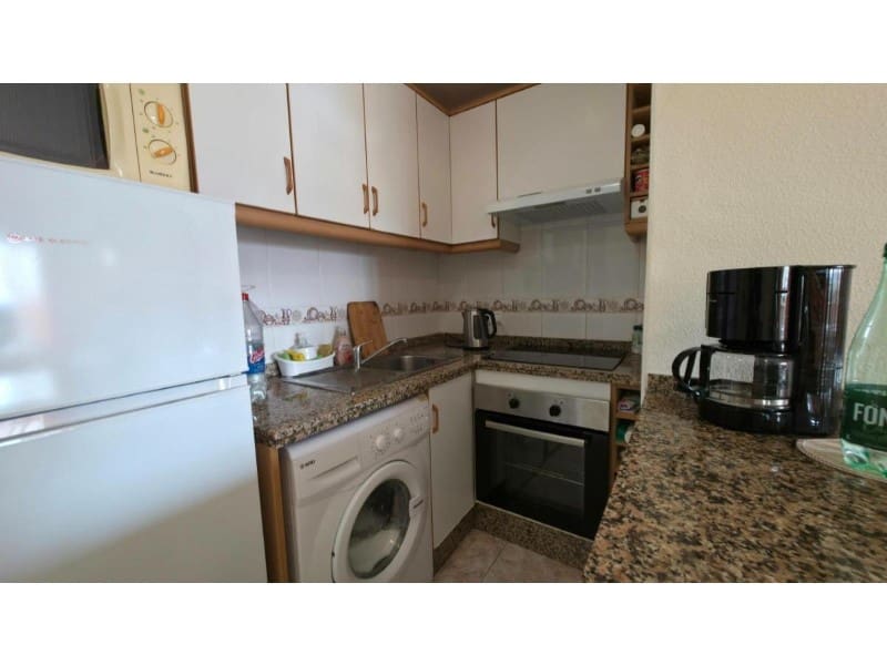 Apartamento de 1 habitación en Torrevieja en venta con piscina - 154.900 € (Ref: 10180478)