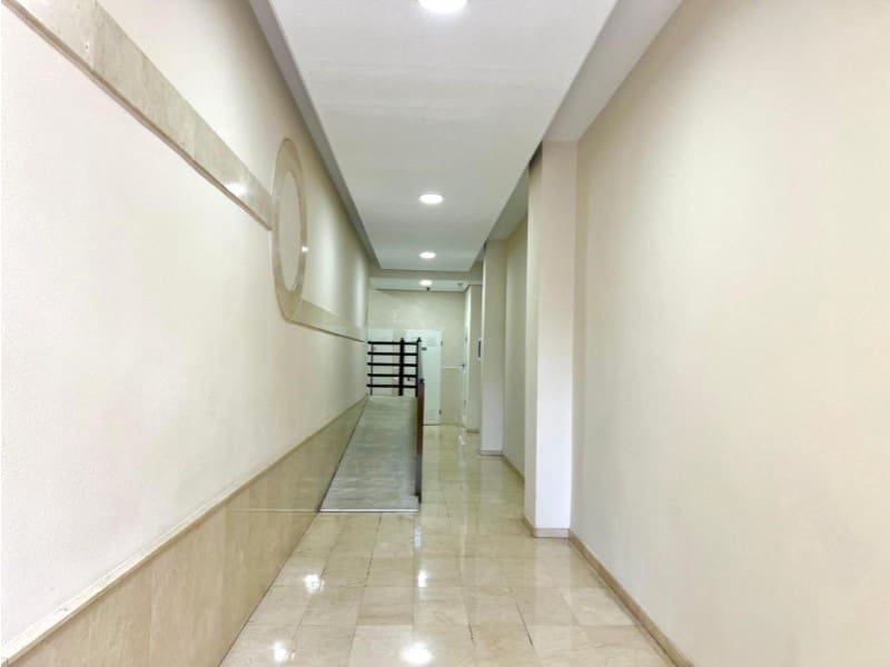 Apartamento de 2 habitaciones en Torrevieja en venta - 215.000 € (Ref: 10180479)