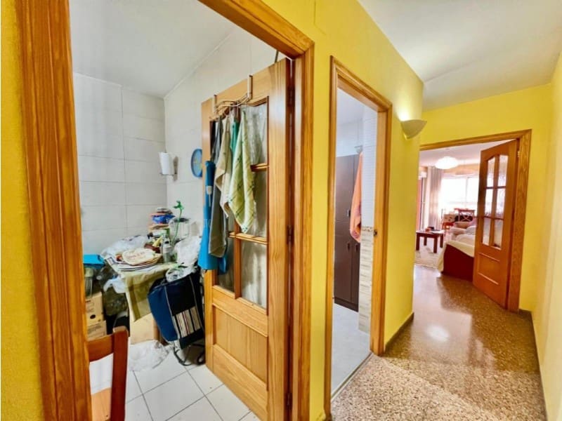 Apartamento de 2 habitaciones en Torrevieja en venta - 215.000 € (Ref: 10180479)