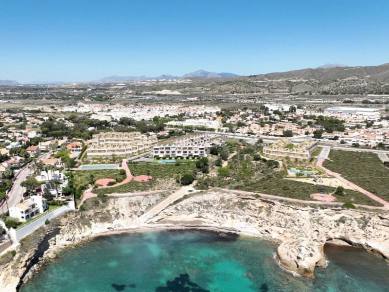 3 bedroom Semi-detached Villa for sale in El Campello with pool garage - € 680,000 (Ref: 10182970)