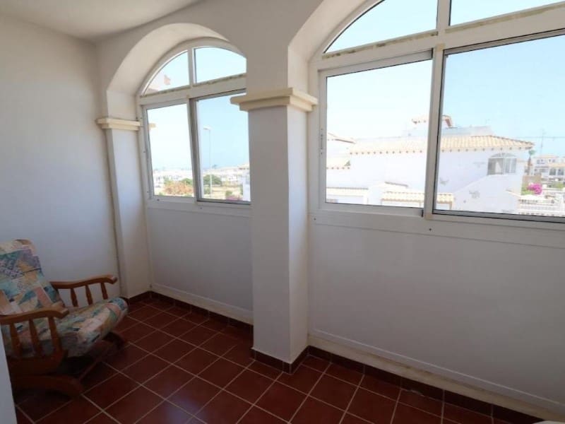 2 soverom Kjedet enebolig til salgs i Orihuela med svømmebasseng garasje - € 204 000 (Ref: 10187010)