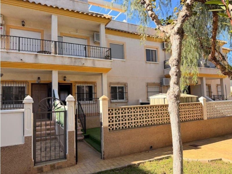 2 soverom Bungalow til salgs i Orihuela med svømmebasseng garasje - € 156 000 (Ref: 10187017)