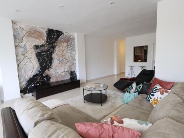 3 soveværelse Lejlighed til salg i Centro - Muelle Pesquero, Torrevieja - € 299.000 (Ref: 10187019)
