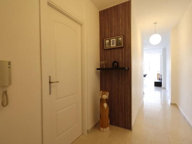 3 soveværelse Lejlighed til salg i Centro - Muelle Pesquero, Torrevieja - € 299.000 (Ref: 10187019)