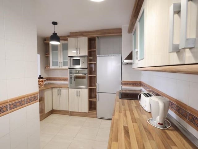3 soveværelse Lejlighed til salg i Centro - Muelle Pesquero, Torrevieja - € 299.000 (Ref: 10187019)