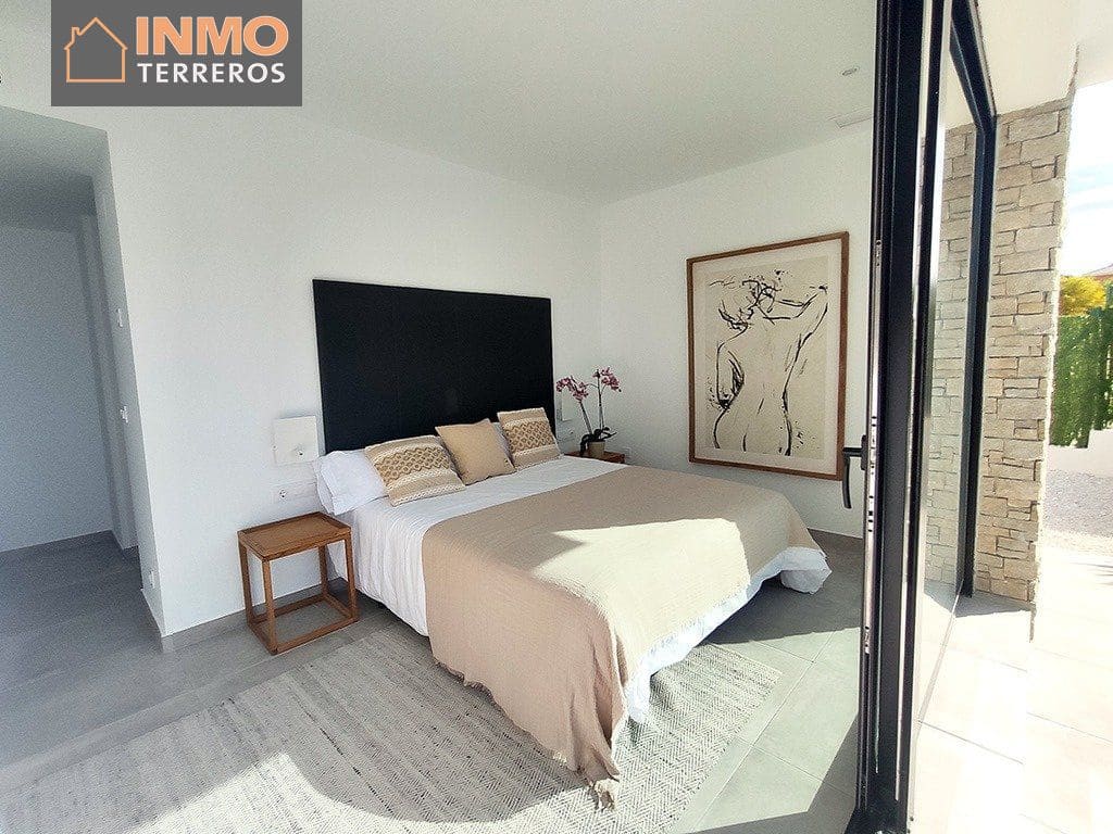 3 slaapkamer Villa te koop in Calasparra met zwembad - € 262.000 (Ref: 6763337)