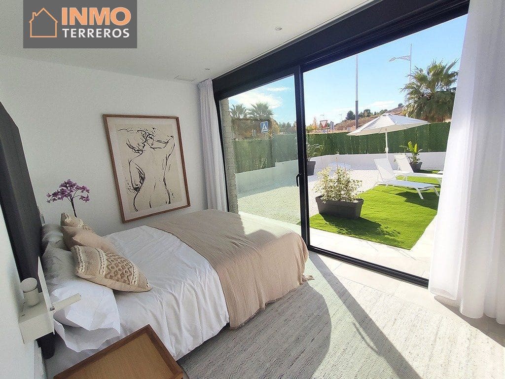 3 slaapkamer Villa te koop in Calasparra met zwembad - € 262.000 (Ref: 6763337)