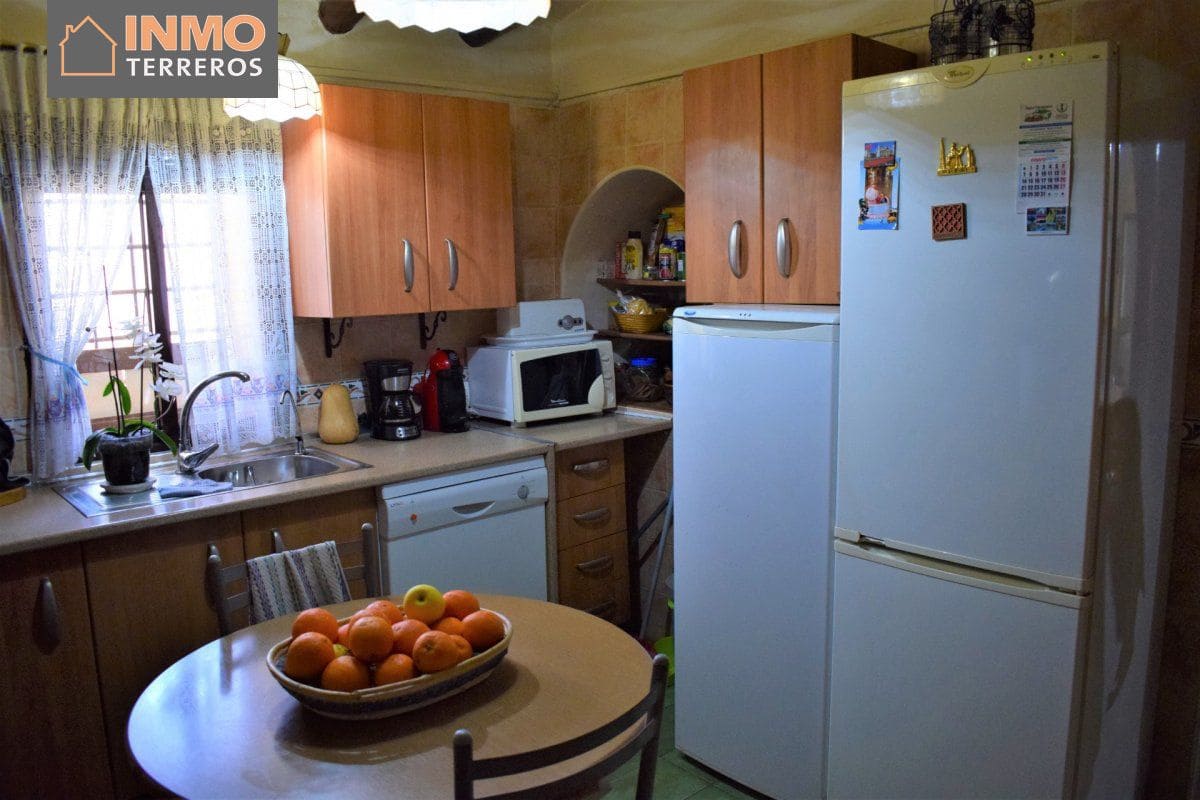 4 soveværelse Finca/Landehus til salg i Almendricos med swimmingpool - € 185.000 (Ref: 7033884)