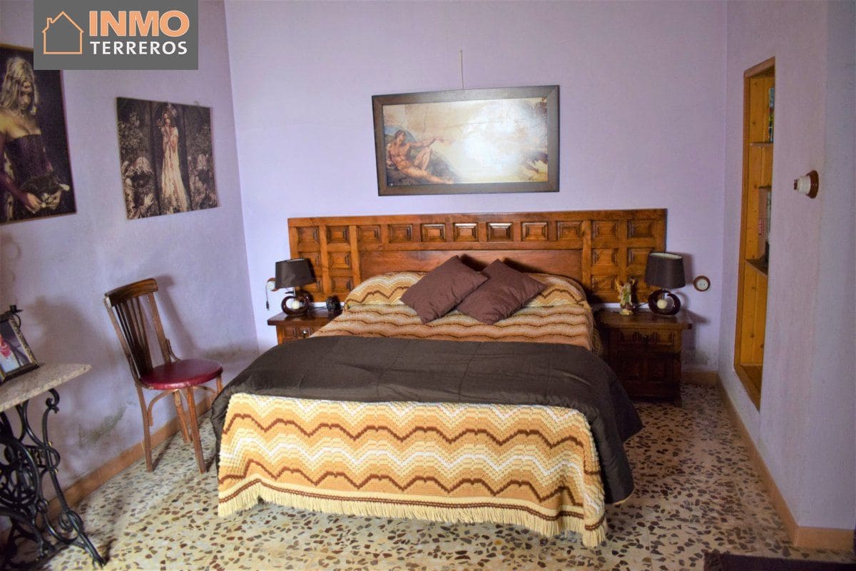 4 soveværelse Finca/Landehus til salg i Almendricos med swimmingpool - € 185.000 (Ref: 7033884)