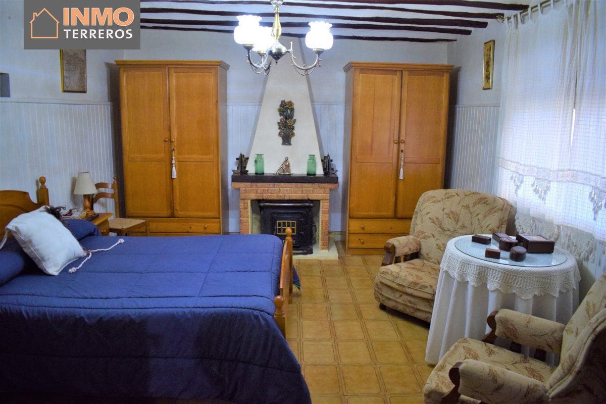 4 soveværelse Finca/Landehus til salg i Almendricos med swimmingpool - € 185.000 (Ref: 7033884)