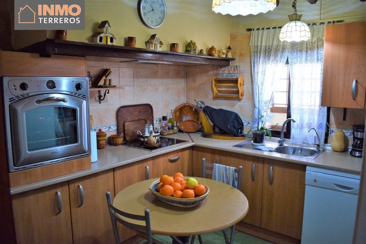 4 soveværelse Finca/Landehus til salg i Almendricos med swimmingpool - € 185.000 (Ref: 7033884)