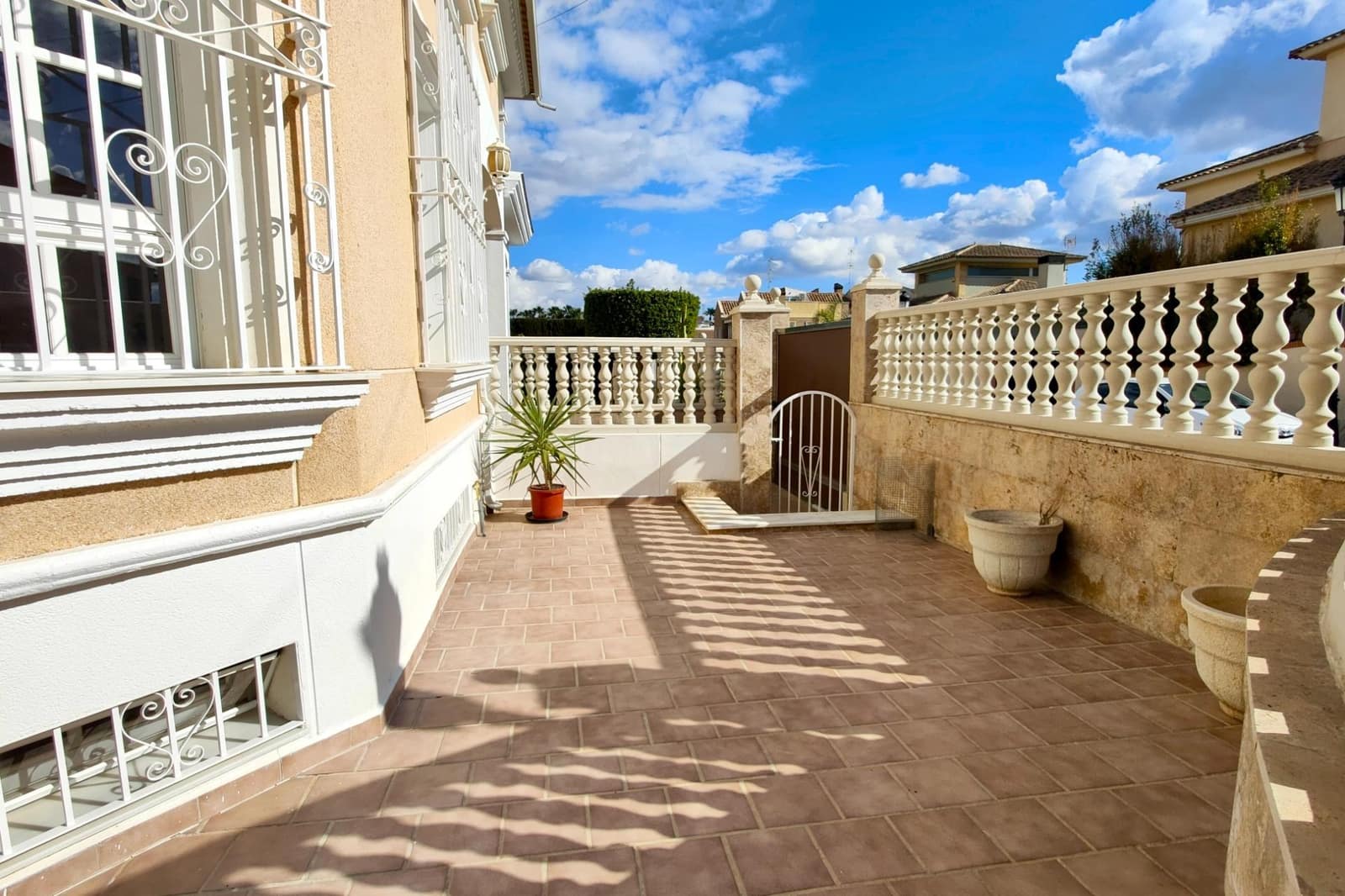 8 sovrum Villa till salu i Huercal-Overa med garage - 330 000 € (Ref: 7395845)